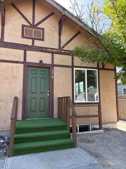 Building Photo - 276 Adams St