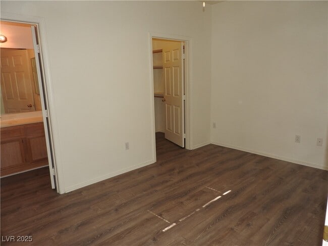 Building Photo - 9470 Peace Way
