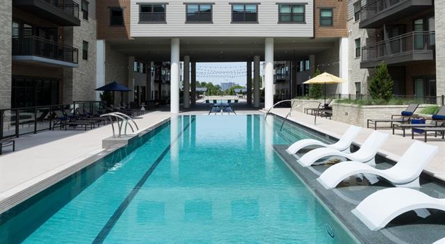 Building Photo - 5631 Belmont Ave