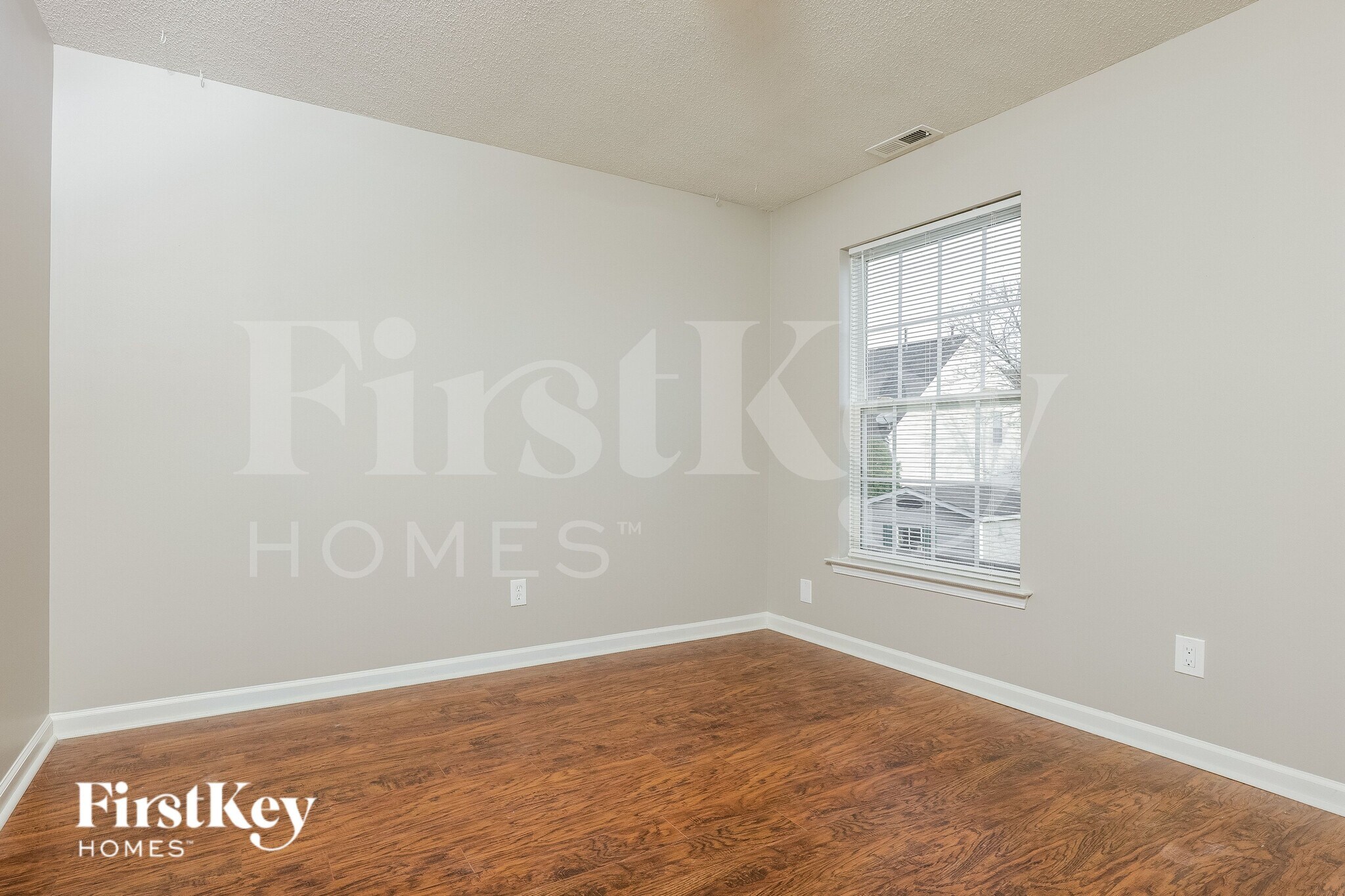 Building Photo - 4817 Loganshire Ln