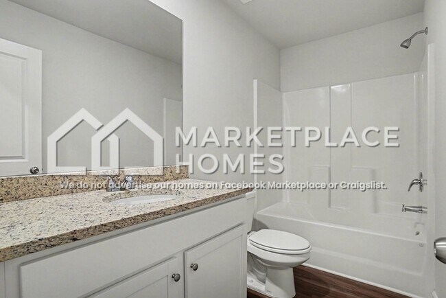 Building Photo - 274 Oakwood Dr NW