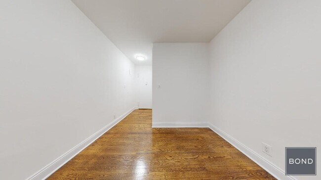 Building Photo - 405 E 56th St