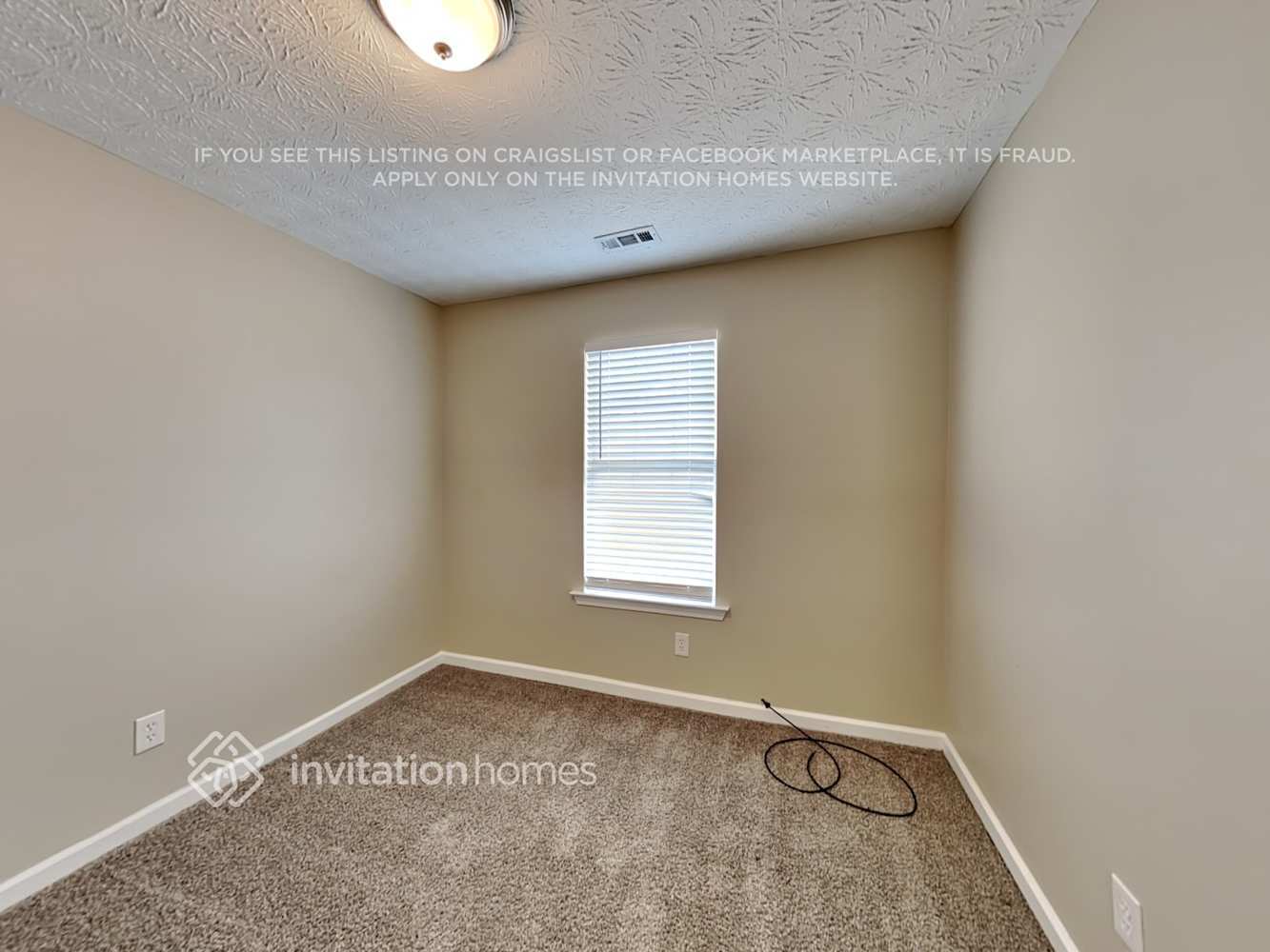 Building Photo - 30 Sable Cir