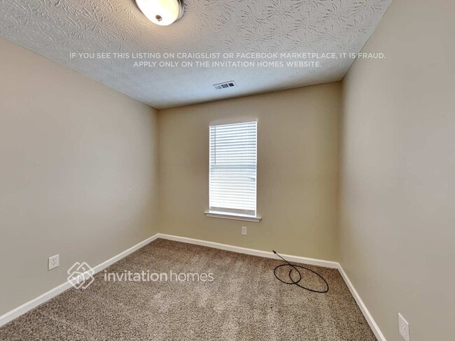 Building Photo - 30 Sable Cir