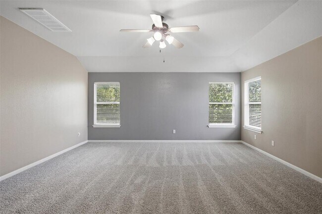 Building Photo - 2302 Brookhollow Terrace
