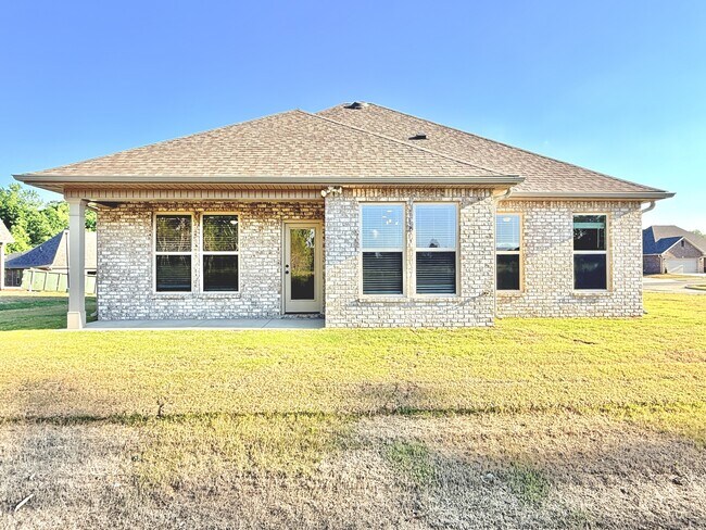 Building Photo - 16639 Aspen Ln