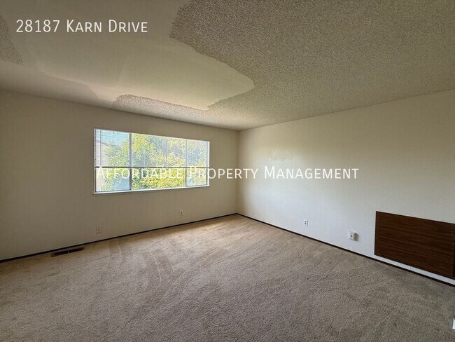 Building Photo - 28187 Karn Dr