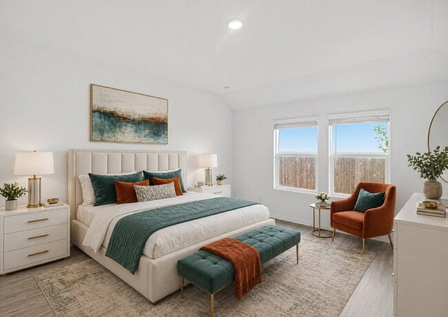 Building Photo - 4 Bedroom Home with Open Layout and Refrigerator Included