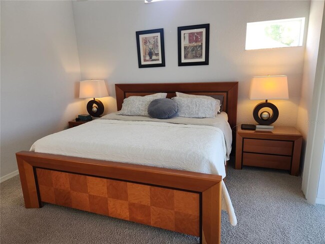 Building Photo - 6606 Pineview Terrace