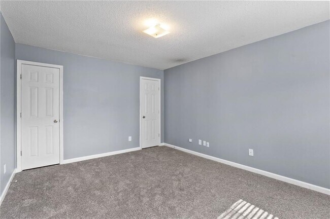 Building Photo - 4550 Ivy Fork Dr