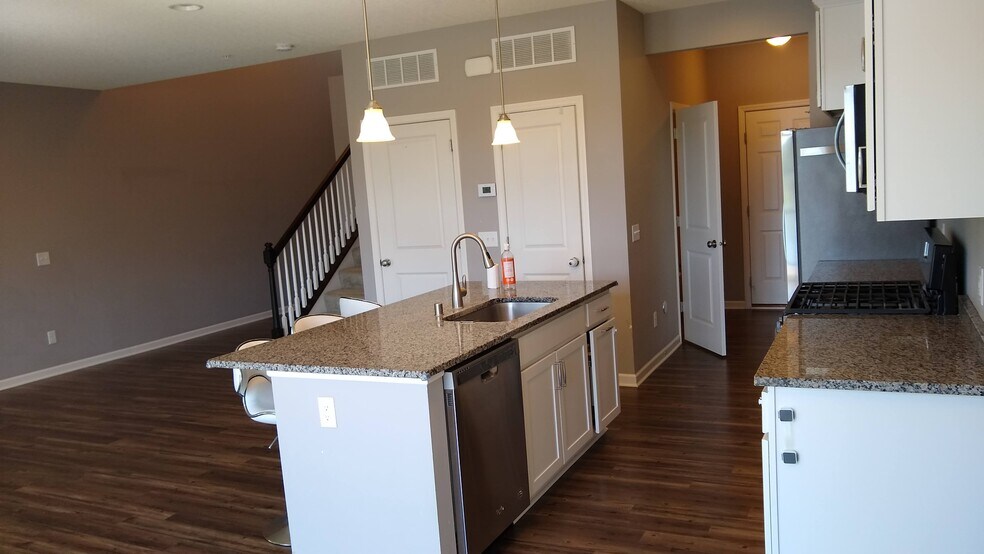 Building Photo - 6953 Archer Trl