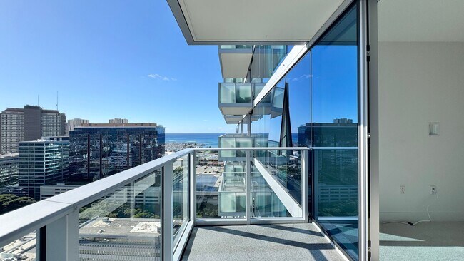 Building Photo - PET FRIENDLY! BEAUTIFUL 2 BEDROOM UNIT ON ...