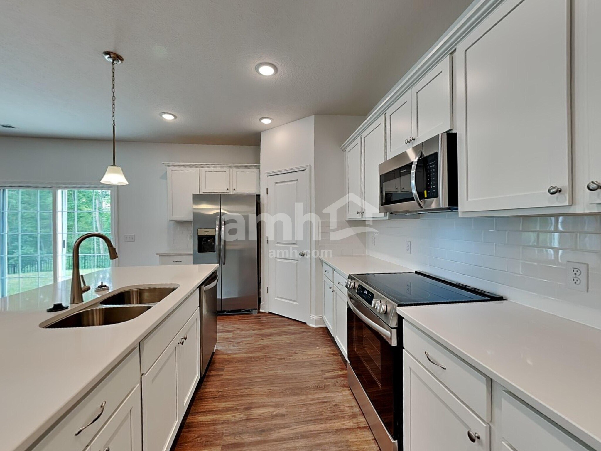 Building Photo - 8268 Northpoint Dr
