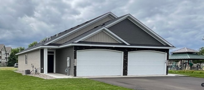Building Photo - 13145 Berrywood Dr