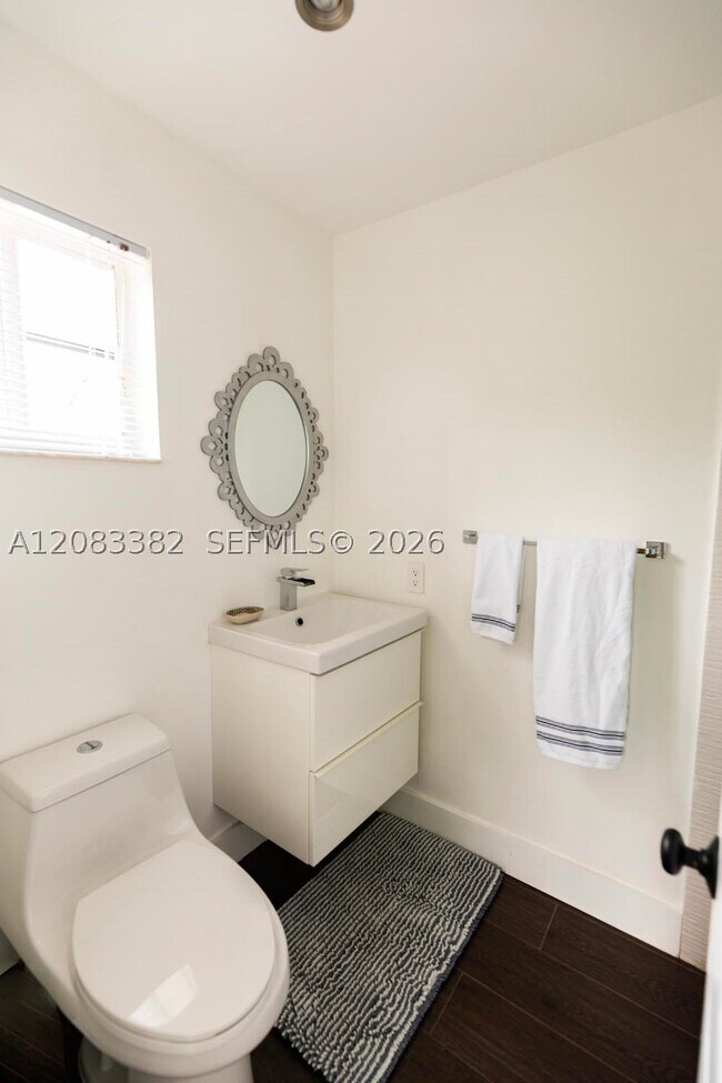 Building Photo - 3652 Falcon Ridge Cir