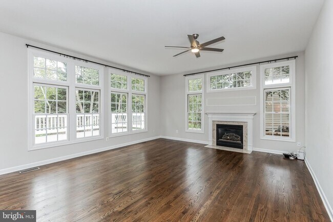 Building Photo - 43179 Allenby Way