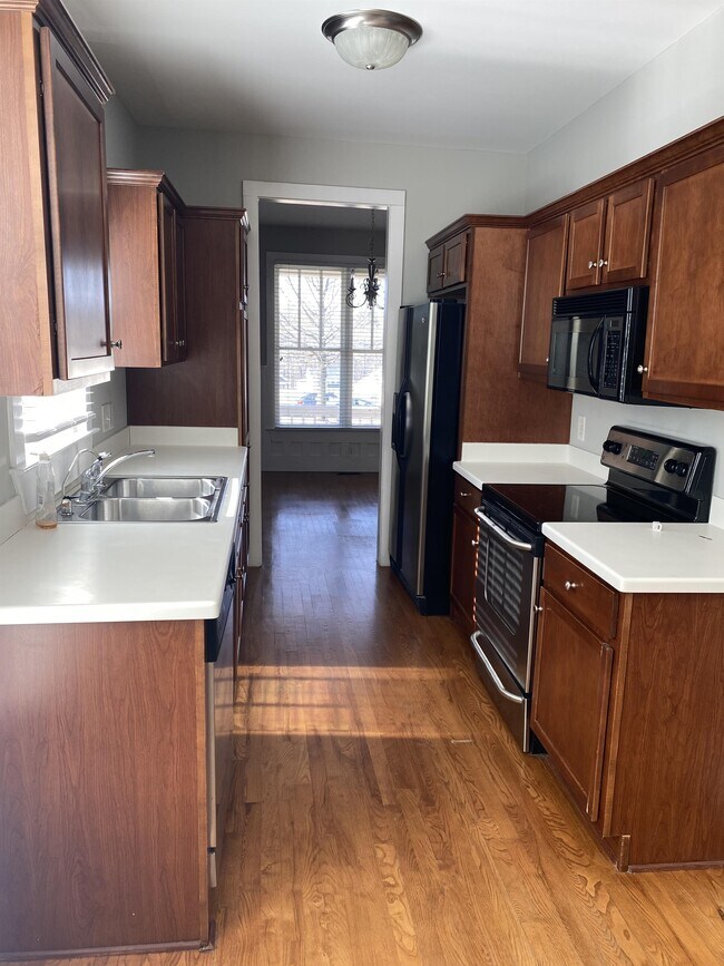Building Photo - 1641 Carriage Ridge Dr