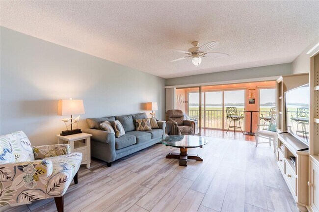 Building Photo - 1343 Perico Point Cir