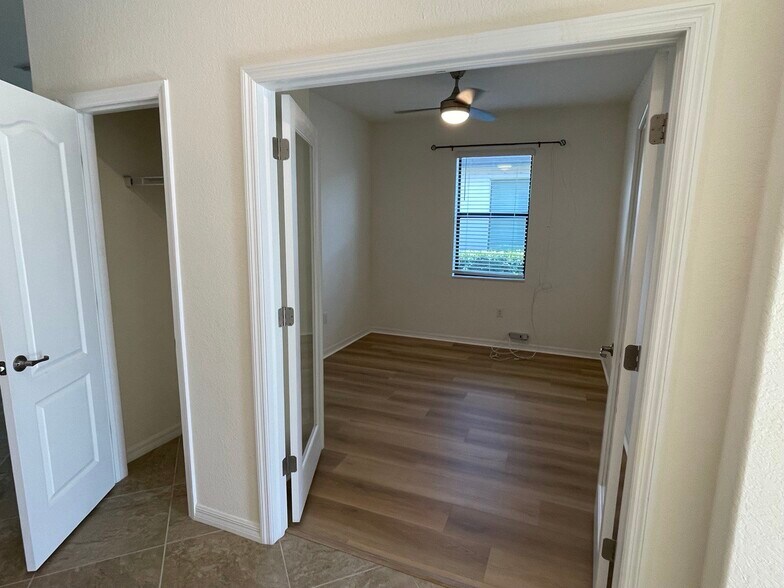 Building Photo - 19344 Bluff Dr