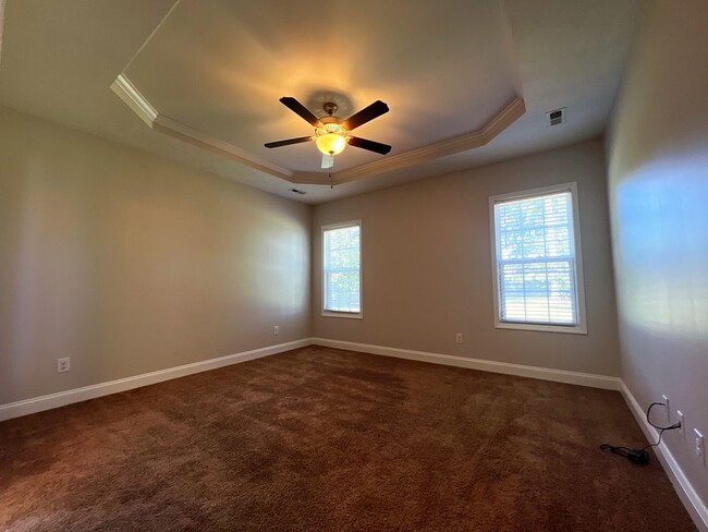 Building Photo - Country living in Grays Creek with proximi...