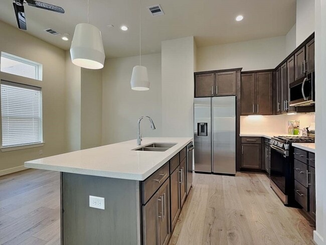 Building Photo - 6373 Paddington Bnd Dr