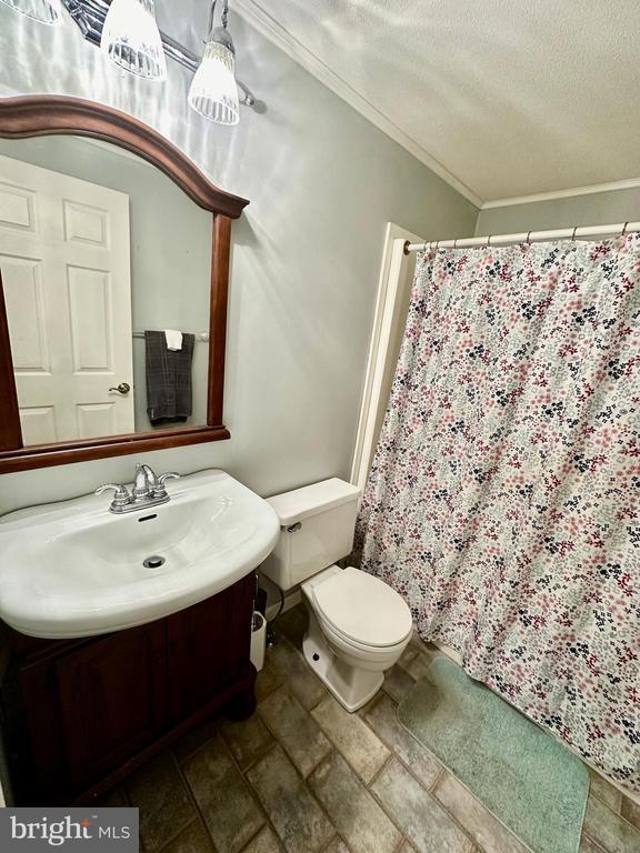 Building Photo - 14661 Rogers Ford Rd