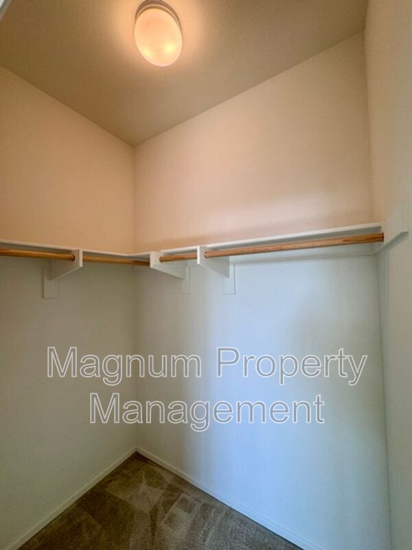 Building Photo - 34913 Limecrest Pl