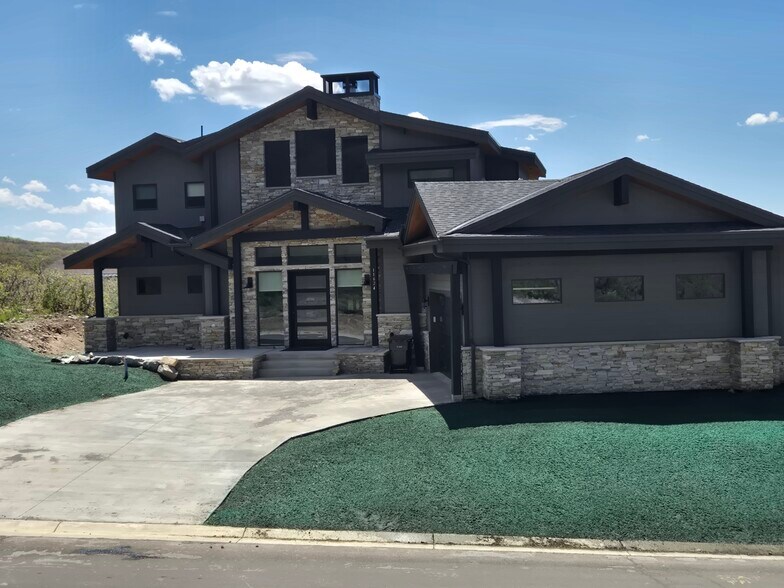 Exterior curb view - 11624 White Tail Ct