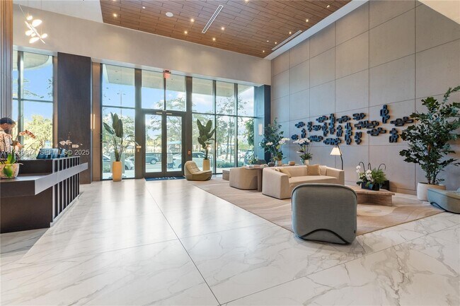 Building Photo - 580 72nd St