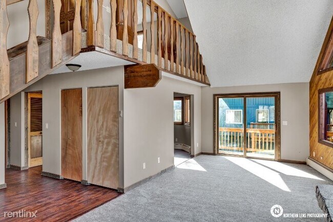 Building Photo - 8807 Washburn St