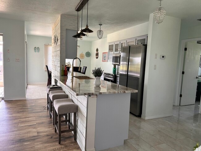 Building Photo - 5058 Ackley Terrace