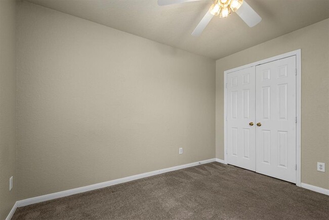 Building Photo - 17919 Rose Hill Park Ln