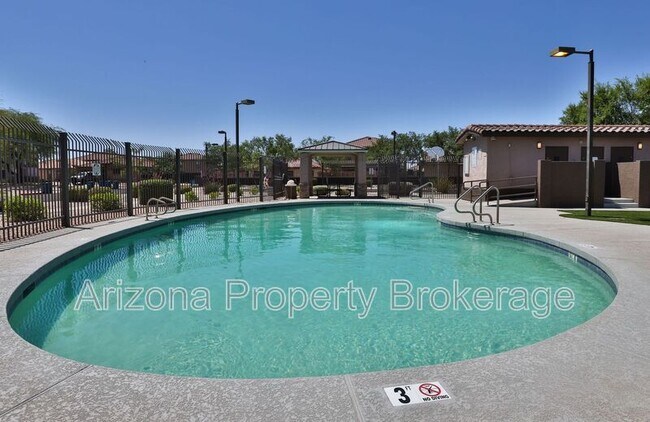 Building Photo - 3332 S Bowman Rd