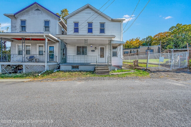 Building Photo - 1202 N Webster Ave