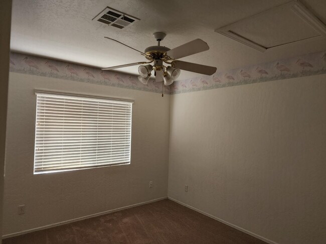 Building Photo - 1126 W Grand Caymen Dr