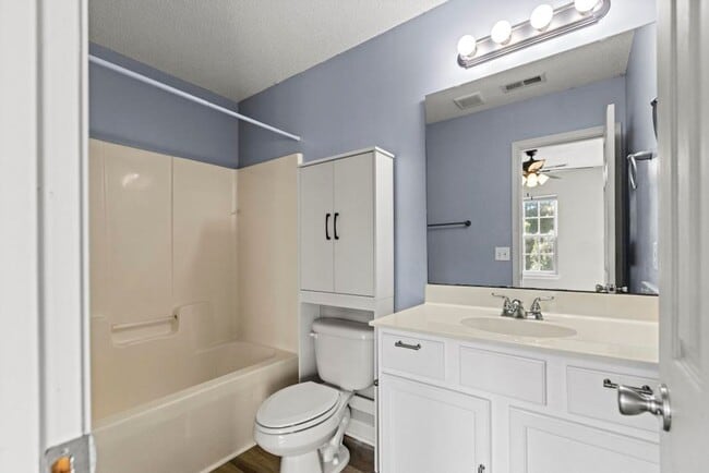 Building Photo - 307 Burley Dr