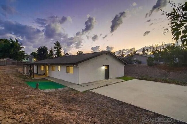 Building Photo - 6964 Mt Vernon St