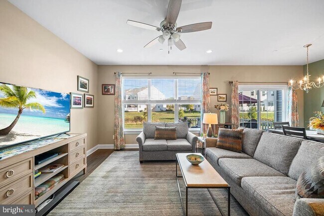 Building Photo - 317 Ridgewood Dr