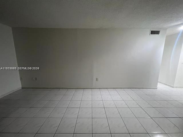 Building Photo - 16851 NE 23rd Ave