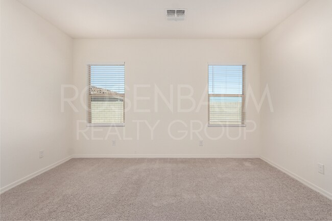 Building Photo - 47662 W Mellen Ln