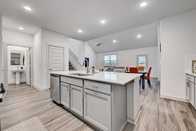 Building Photo - 7517 Peggie Nell Dr
