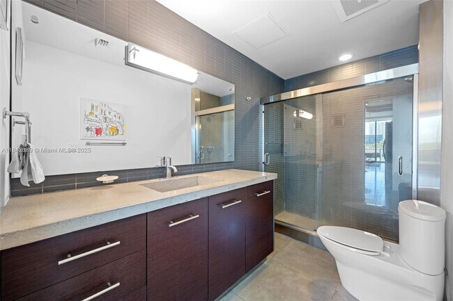 Building Photo - 3029 NE 188th St