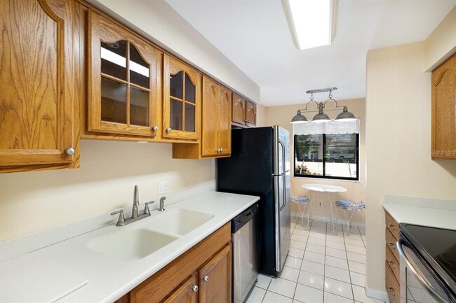 Building Photo - 4564 Longwater Chase