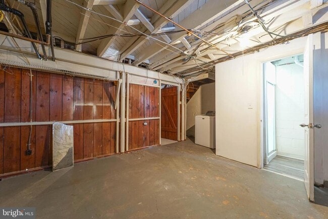 Building Photo - 809 Braeside Rd