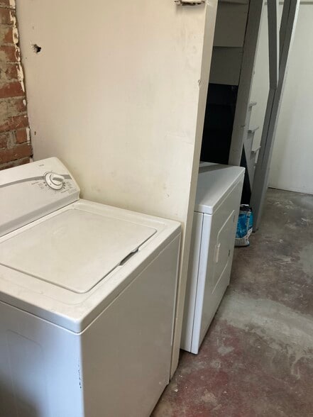 Building Photo - 36 Park Ave