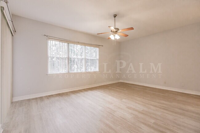 Building Photo - 12060 Lucca St