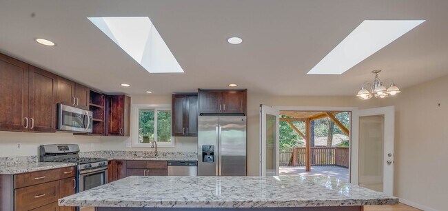 Building Photo - 2-Story, 4 Bedroom 3 Bath in Shoreline!  $3,800.00/mo.