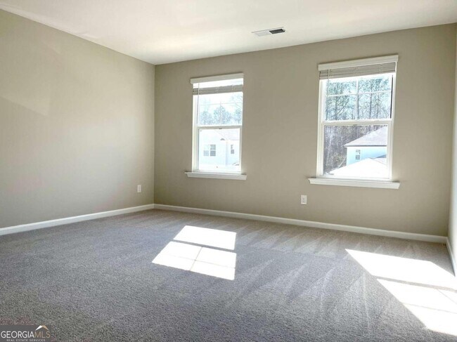 Building Photo - 305 Golden Eagle Pkwy