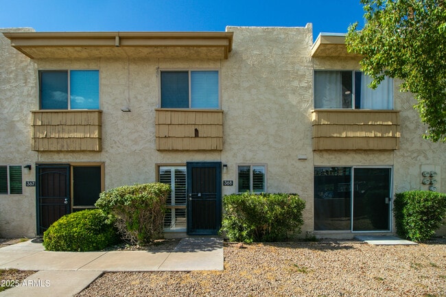 Primary Photo - 4600 N 68th St
