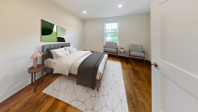 Building Photo - 39 Juniper St